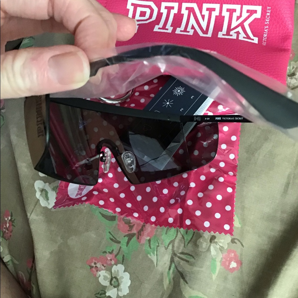 ❌❌❌SOOLD OUT  ! Rare VS Pink shield sunnies - Picture 5 of 9